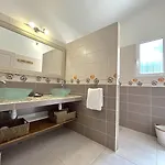 3 Dans Avec Piscine Вілла