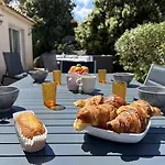 3 Dans Avec Piscine Вілла *