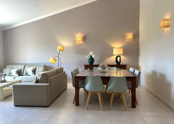 Villa 3 Dans Avec Piscine *